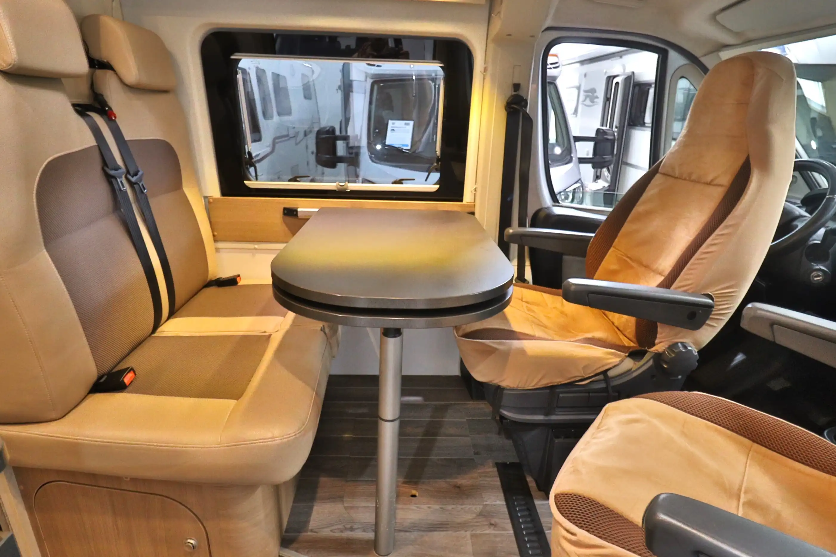 ADRIA Twin 640 SLX Platinum